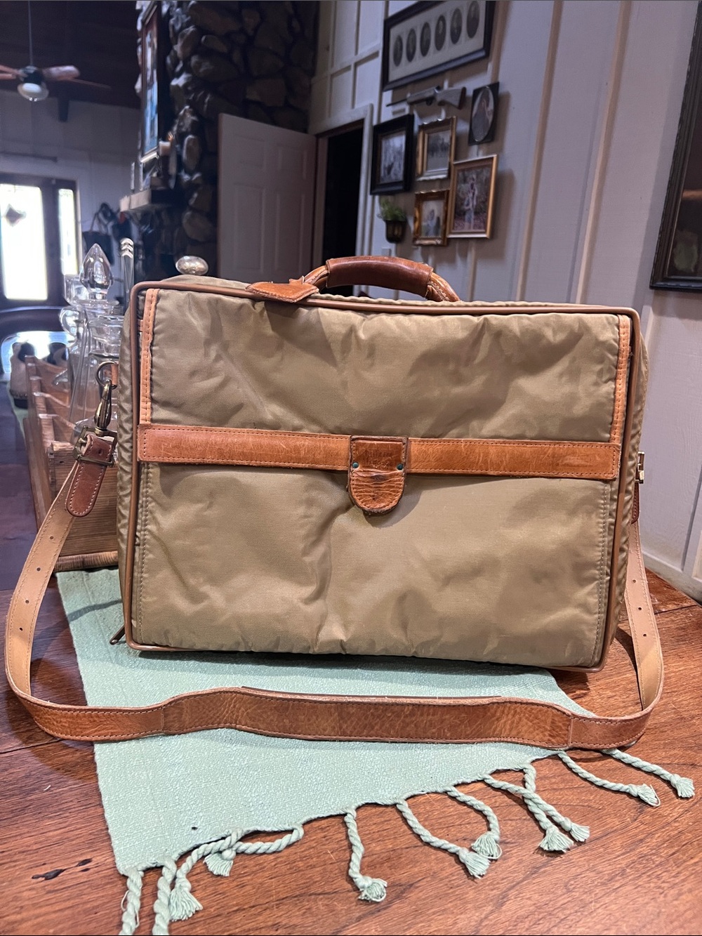 Hartmann Vintage Belting Carry On Briefcase
